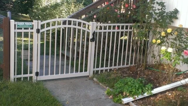 Guier Fence - Photo 3