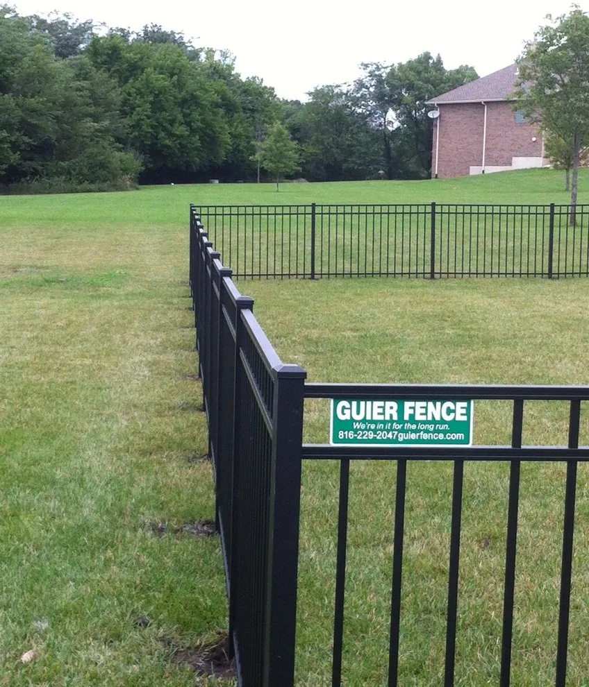 Guier Fence - Photo 4
