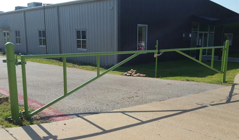 Thomas Fence - Photo 8