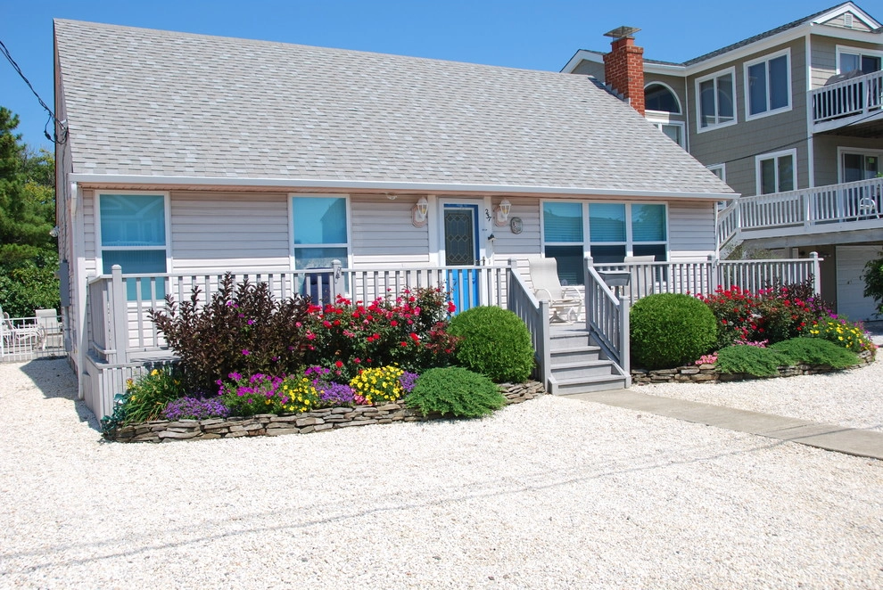 Landscape Design-Build Gallery by Bay Avenue Plant Company - Photo 2