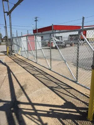 Bluff City Fence - Photo 2