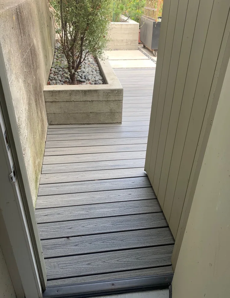 Contemporary Trex Deck by Clough Construction - Photo 2