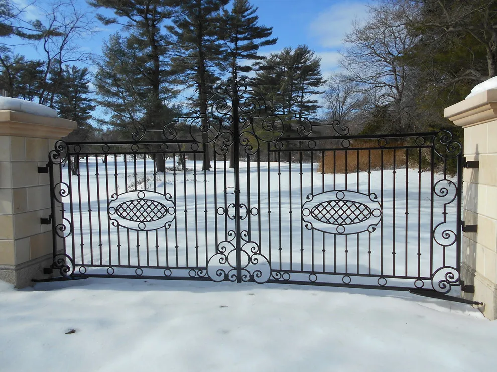 Personalized Entrance Gates by Bill's Custom Metal Fabrications Inc. - Photo 7