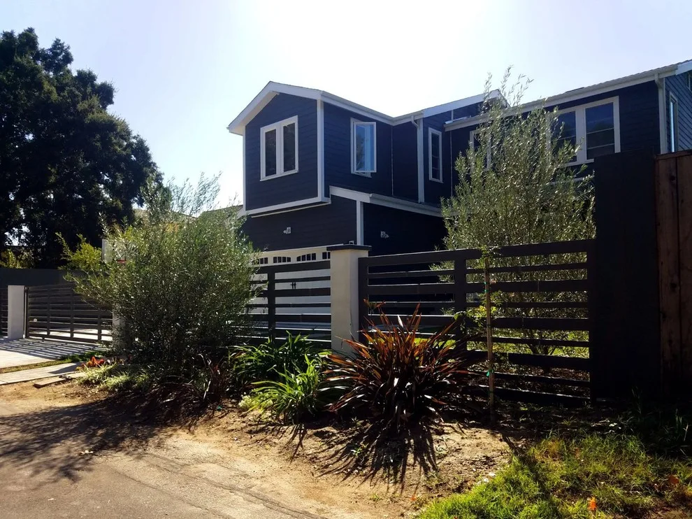 Entrance Barriers by Perfect Garage Doors And Gates Inc. - Photo 4