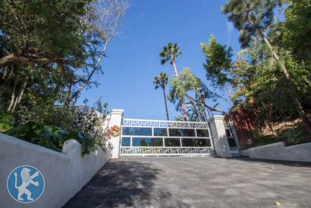 Entrance Barriers by Perfect Garage Doors And Gates Inc. - Photo 6