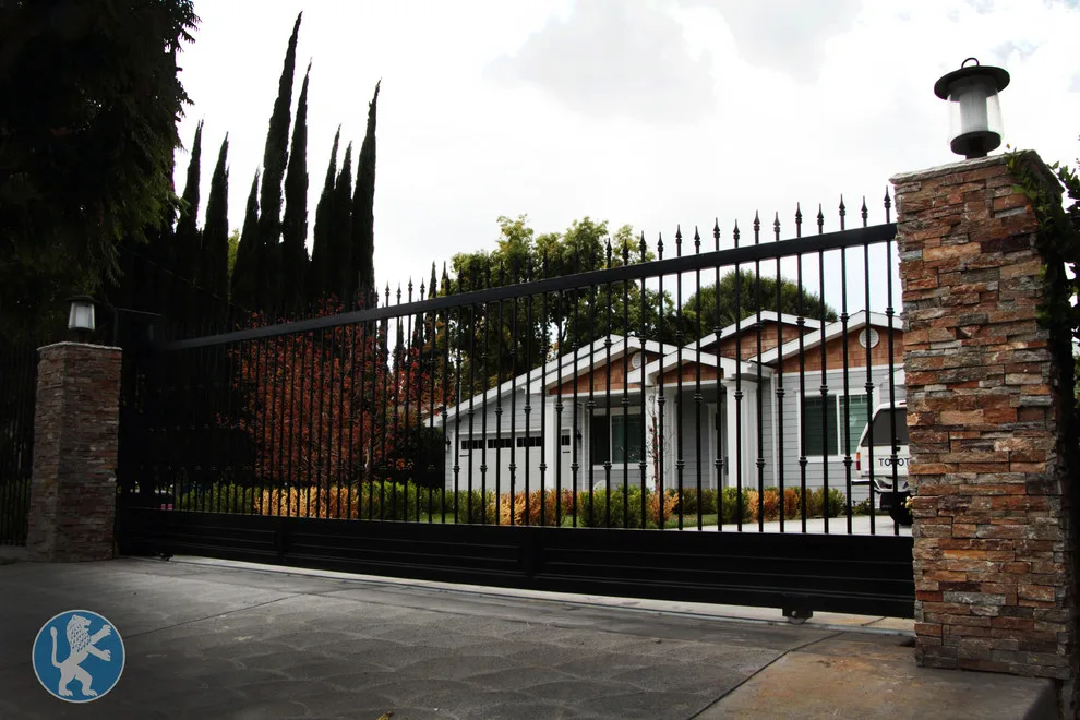 Entrance Barriers by Perfect Garage Doors And Gates Inc. - Photo 20
