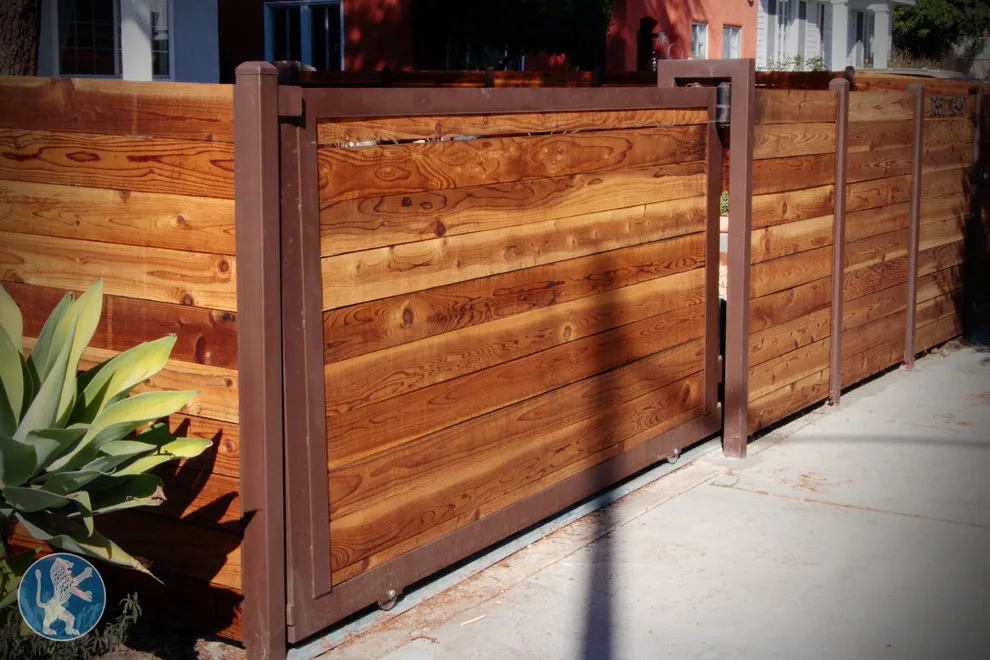 Perfect Garage Doors And Gates Inc. - Photo 11