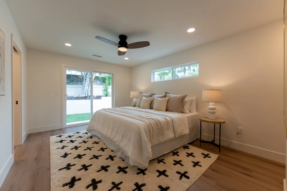 COMPLETE INTERIOR & EXTERIOR HOME RENOVATION by BNC Builders INC. - Photo 11