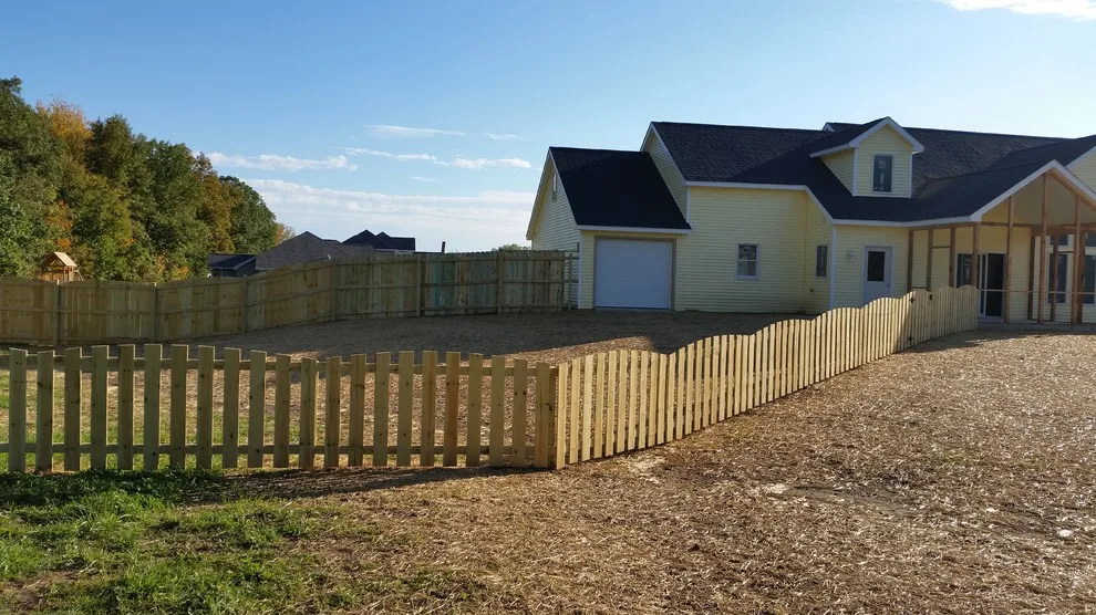 Sharper Image Fence - Photo 14