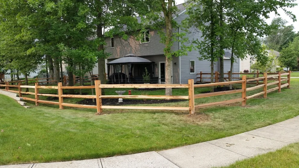 Sharper Image Fence - Photo 2