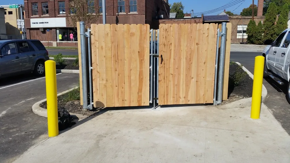 Sharper Image Fence - Photo 12