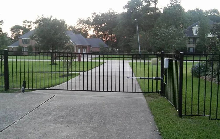Redou Custom Gates, LLC - Photo 3