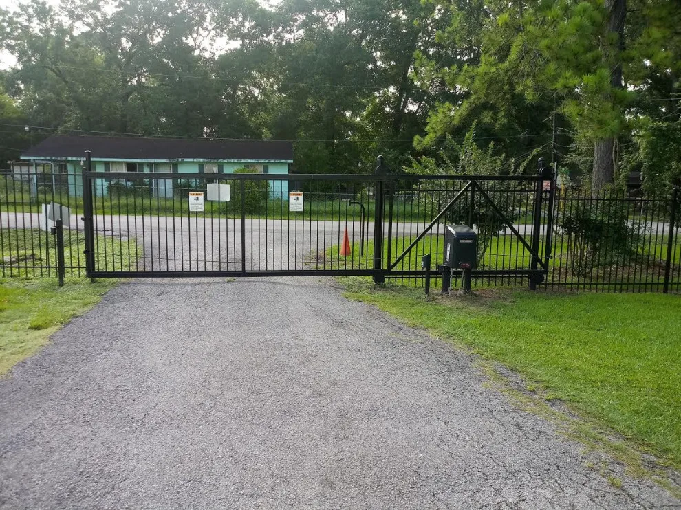 Redou Custom Gates, LLC - Photo 7