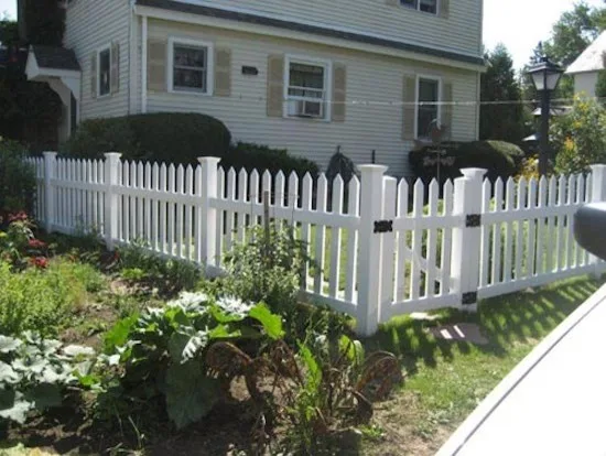 Pratico's Landscaping & Fence Co - Photo 4