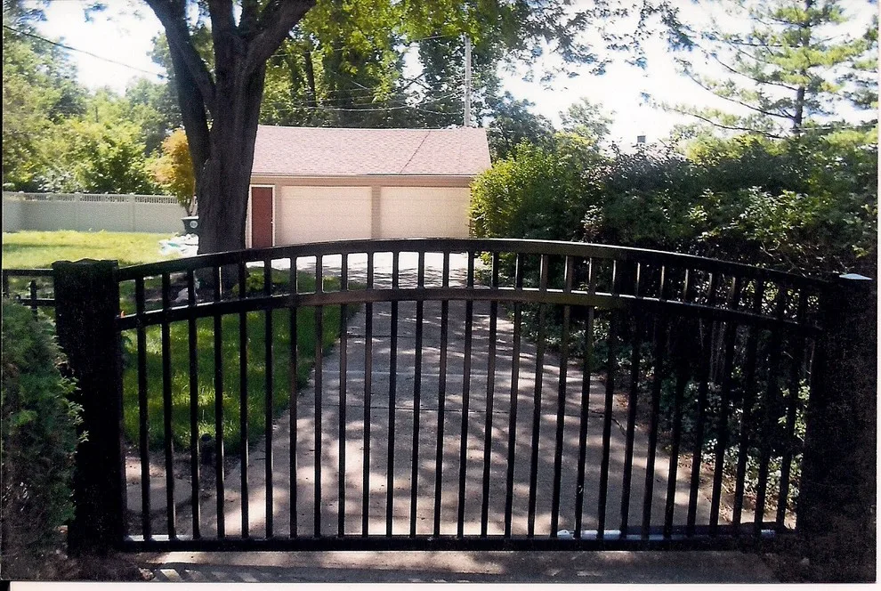 Sholler's Fence Company - Photo 8