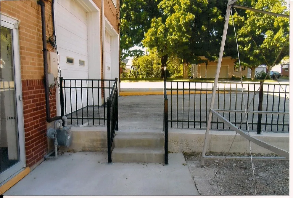 Sholler's Fence Company - Photo 7