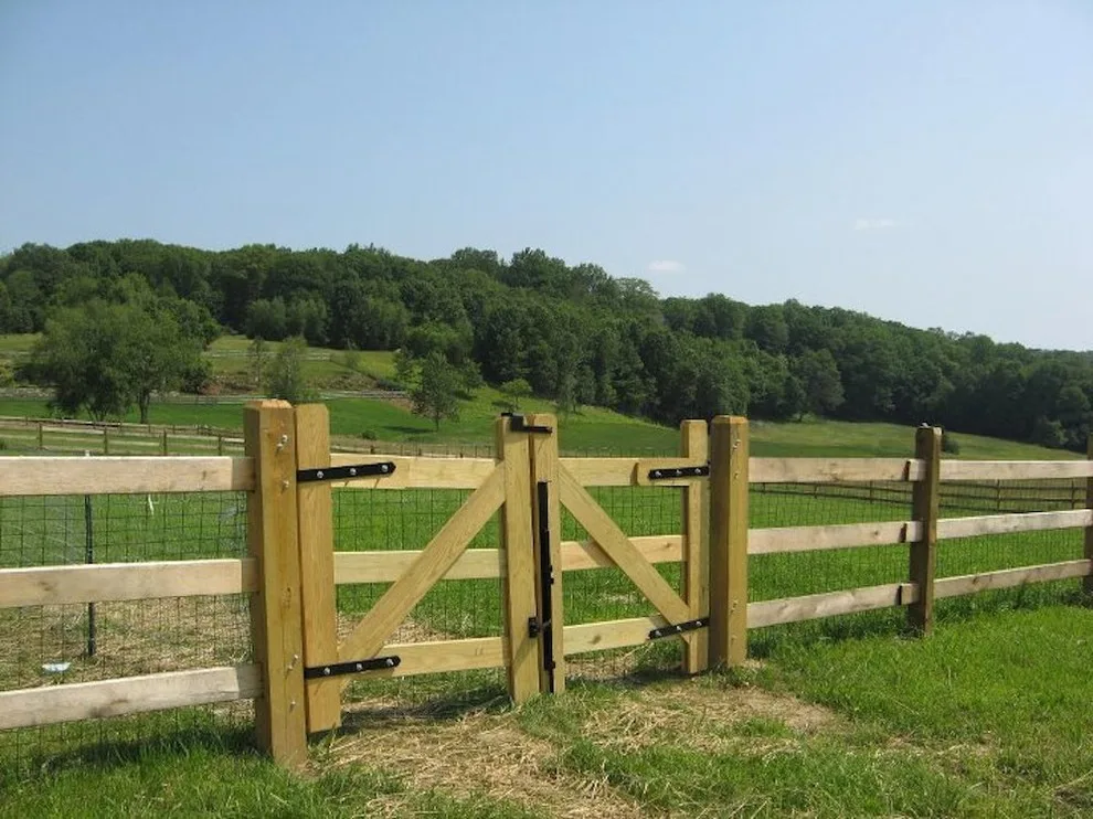 Litchfield Hills Fence - Photo 6