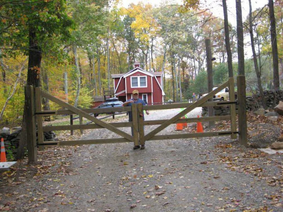 Litchfield Hills Fence - Photo 4