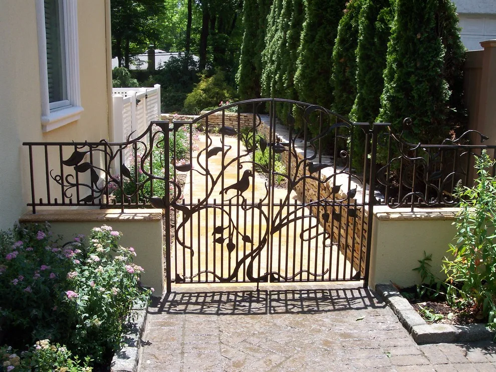 Entrance to the Garden by Bill's Custom Metal Fabrications Inc. - Photo 4