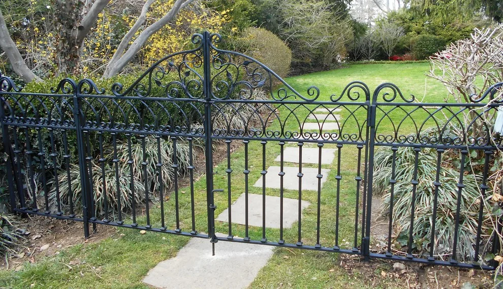 Entrance to the Garden by Bill's Custom Metal Fabrications Inc. - Photo 12