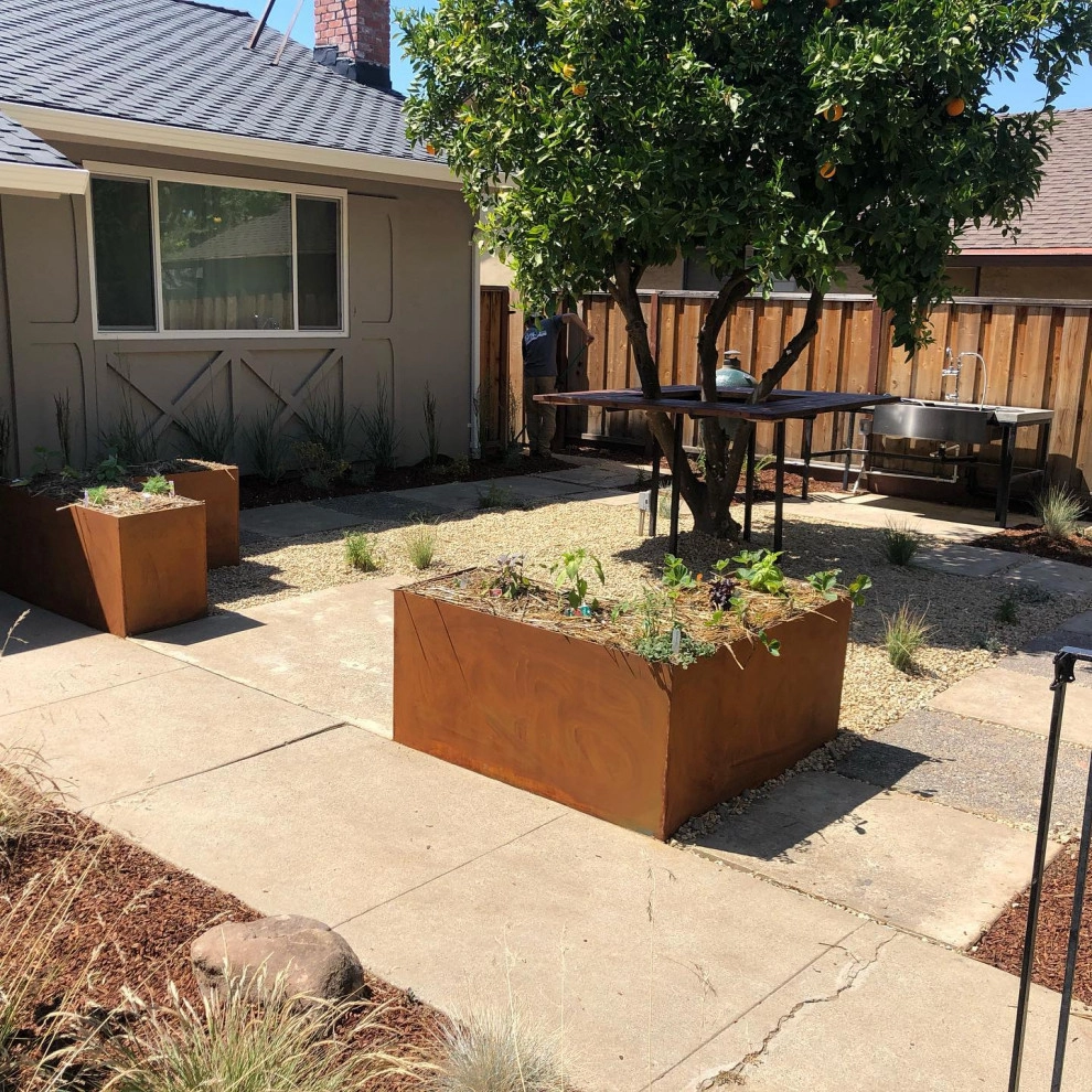 Featured Projects by Bay Maples Wild California Gardens - Photo 40