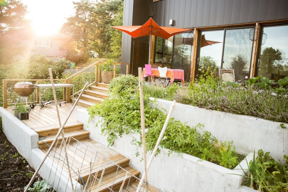Full Plane Passive House by The Figure Ground Studio, LLC - Photo 15
