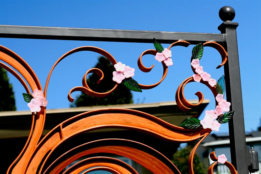 Sakura Tree Garden Entrance by Carbon & Sand - Photo 9