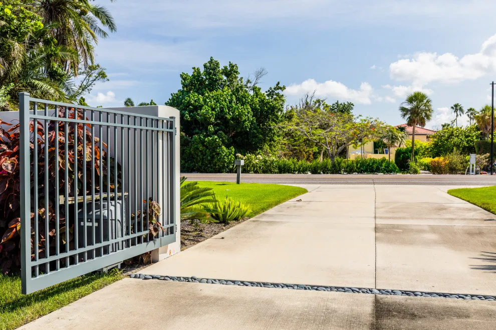 Freedom Fence & Aluminum - Photo 11