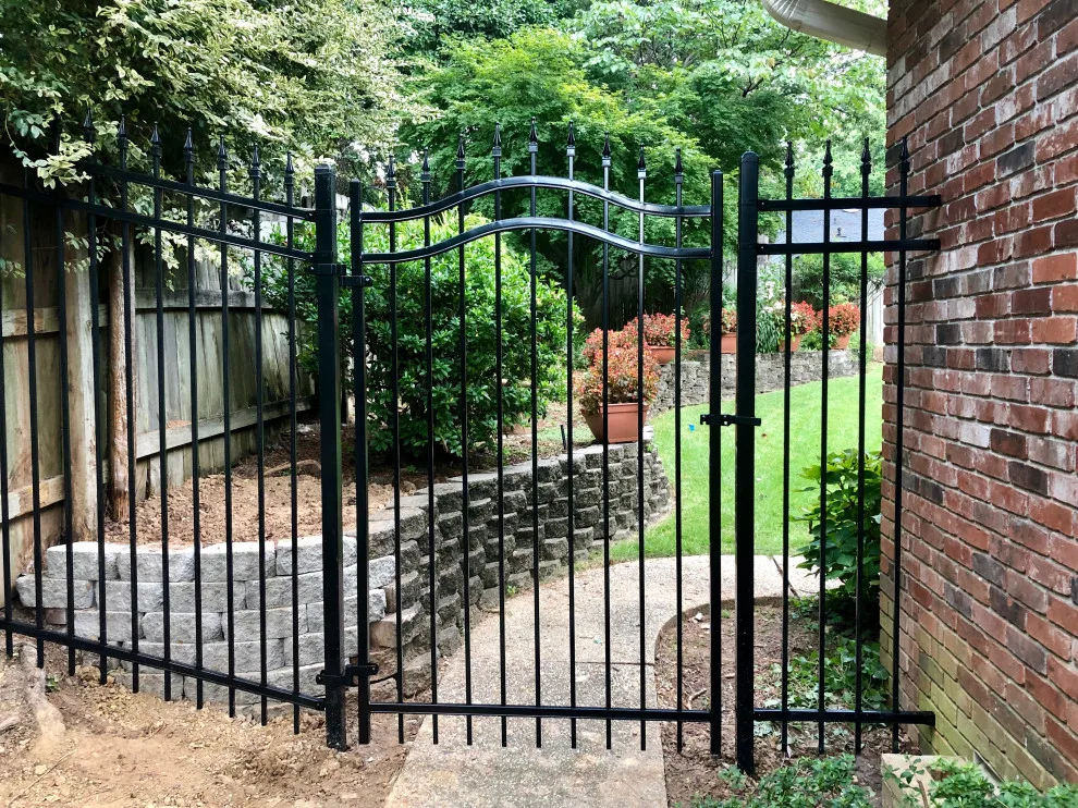 Bradford Fencing LLC - Photo 4