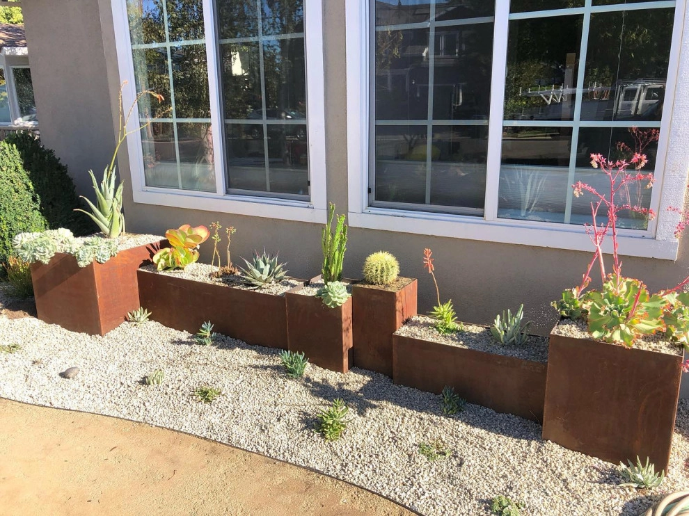 Featured Projects by Bay Maples Wild California Gardens - Photo 29