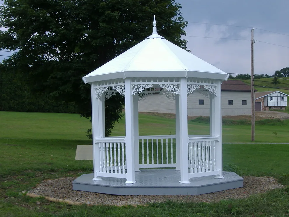 Exterior Decoration by Penn Fencing Inc - Photo 10