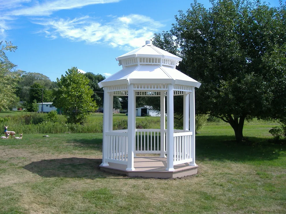 Exterior Decoration by Penn Fencing Inc - Photo 8