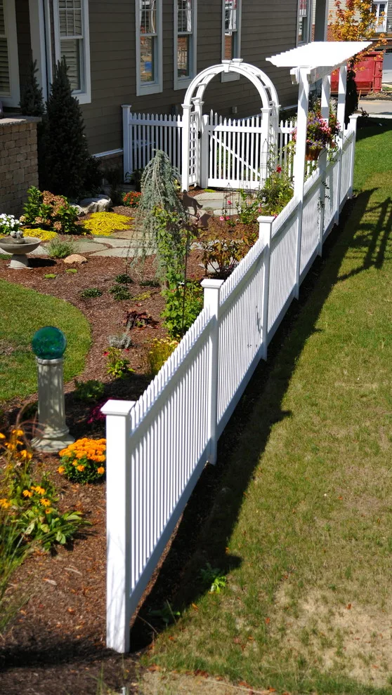 Exterior Decoration by Penn Fencing Inc - Photo 20