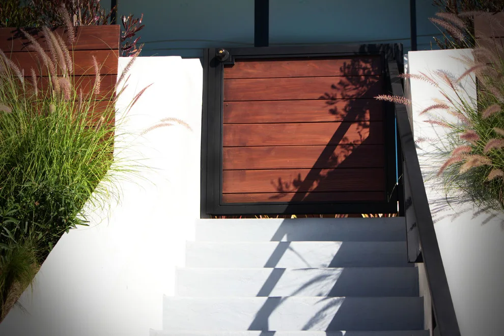 Perfect Garage Doors And Gates Inc. - Photo 2