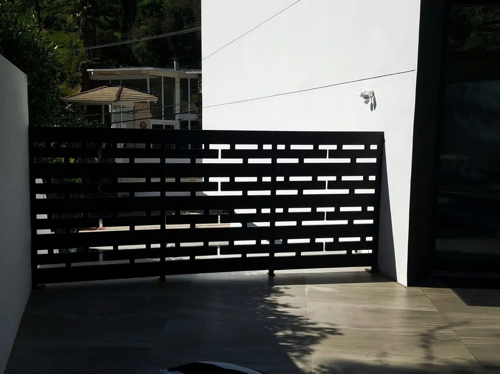 Perfect Garage Doors And Gates Inc. - Photo 4