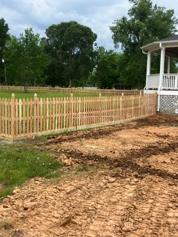 Gap-Fenced Enclosure by Republic Fence Company - Photo 2