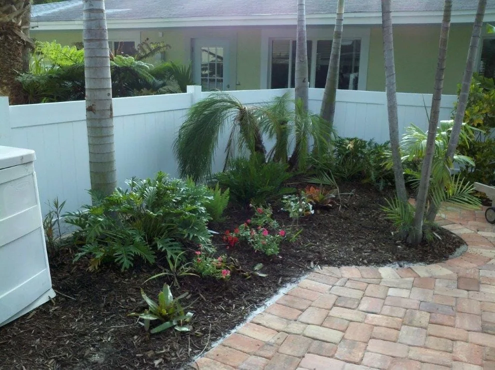 Vinyl Fencing Initiatives by Foremost Fence - Photo 7