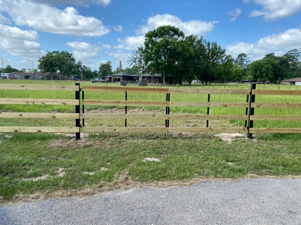 Ranch Barrier and Estate Entrance by My Garage And Gates - Photo 6