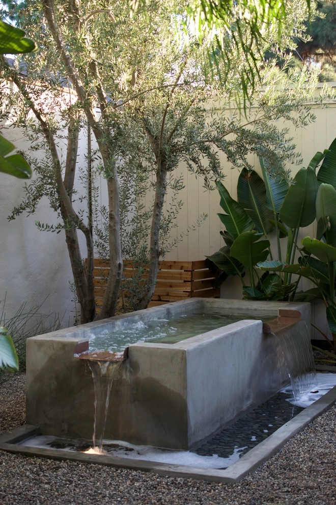 Los Feliz Modern Oasis by Becky Bourdeau Designs Inc - Photo 2