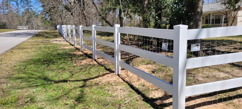 Vinyl Barrier and Entryway by My Garage And Gates - Photo 3