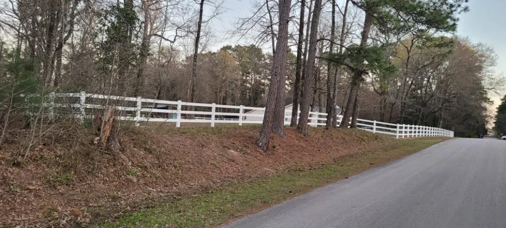 Vinyl Barrier and Entryway by My Garage And Gates - Photo 2