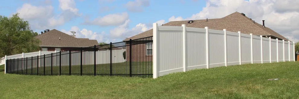 Vinyl fence images by Mr. Fence - Photo 14