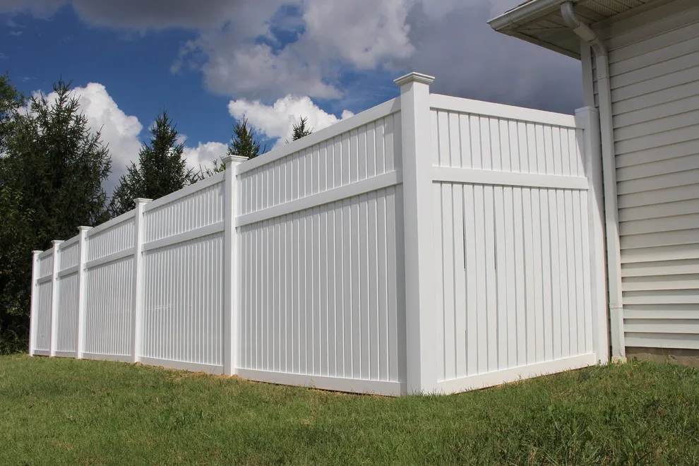 Vinyl fence images by Mr. Fence - Photo 39