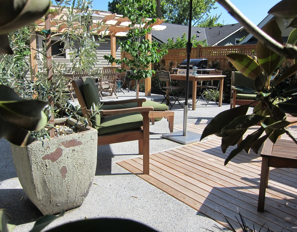 Cozy Irvington Back Yard by Becky Bourdeau Designs Inc - Photo 5