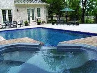 Welborn Monument Fence & Swimming Pool Co - Photo 3