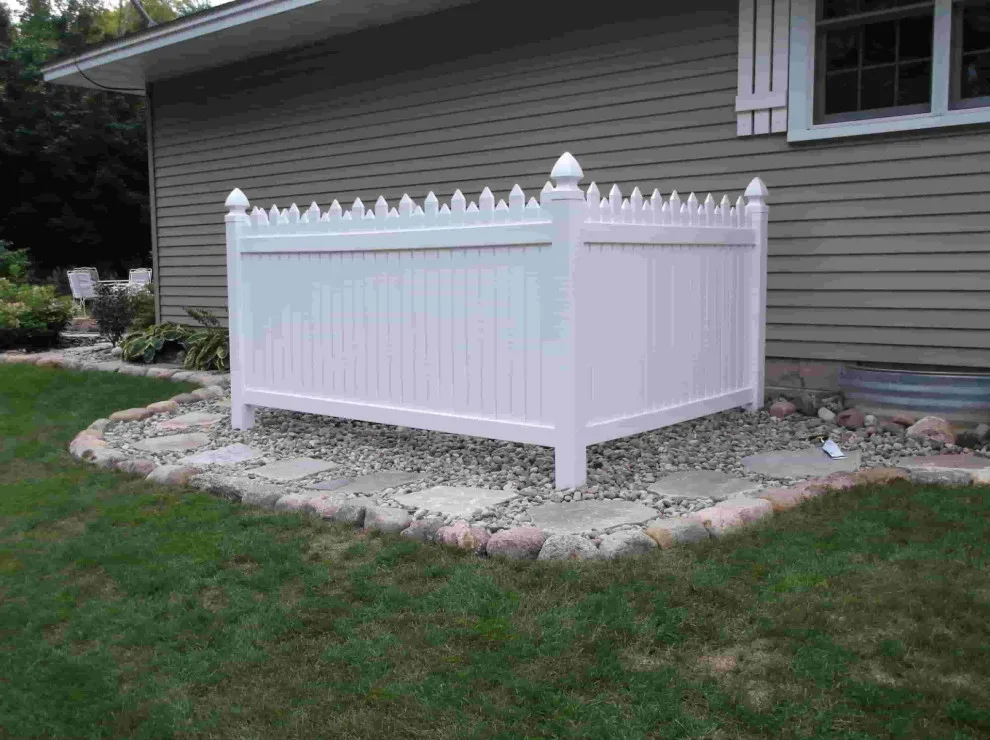 Top Line Fence - Photo 3