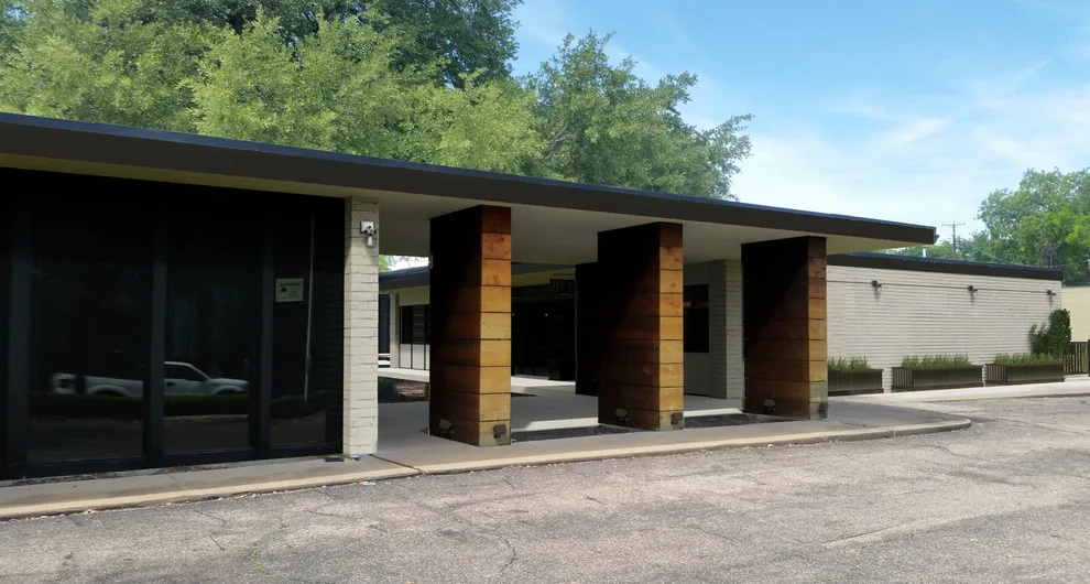 2223 Austin Avenue Pinewood Tavern by McDaniel ArtWorks - Photo 4