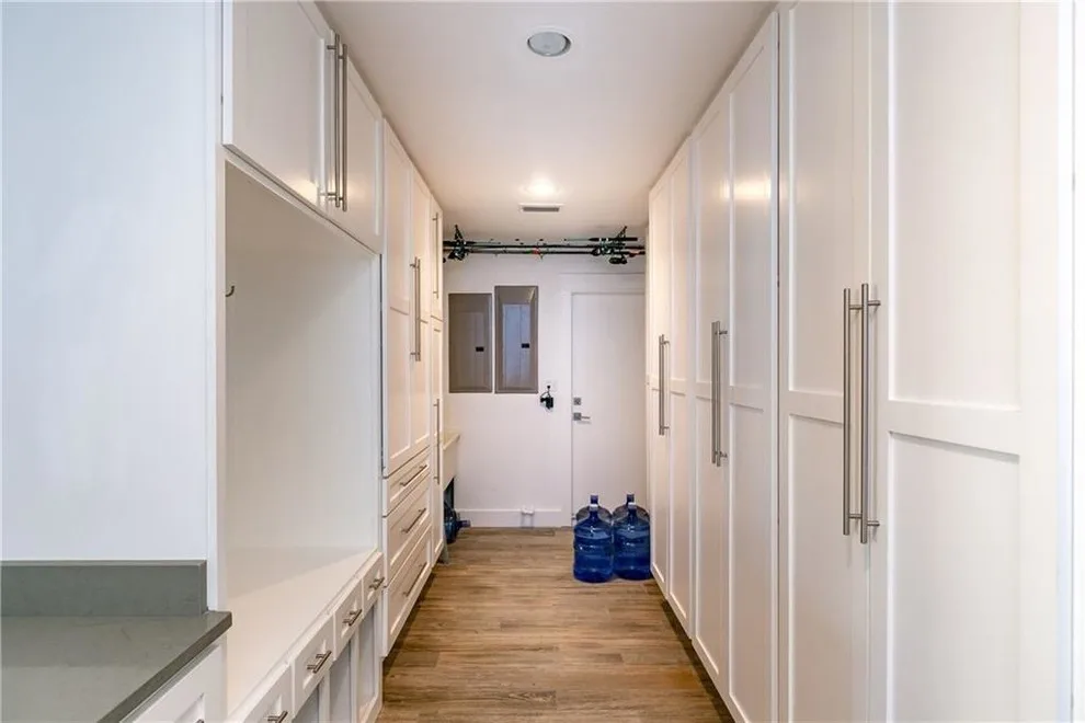 Isle Home by Aleman Residential Design - Photo 3