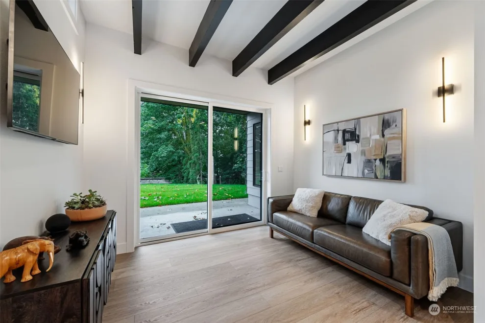 Goodman Avenue by Pacific Home Source LLC - Photo 16