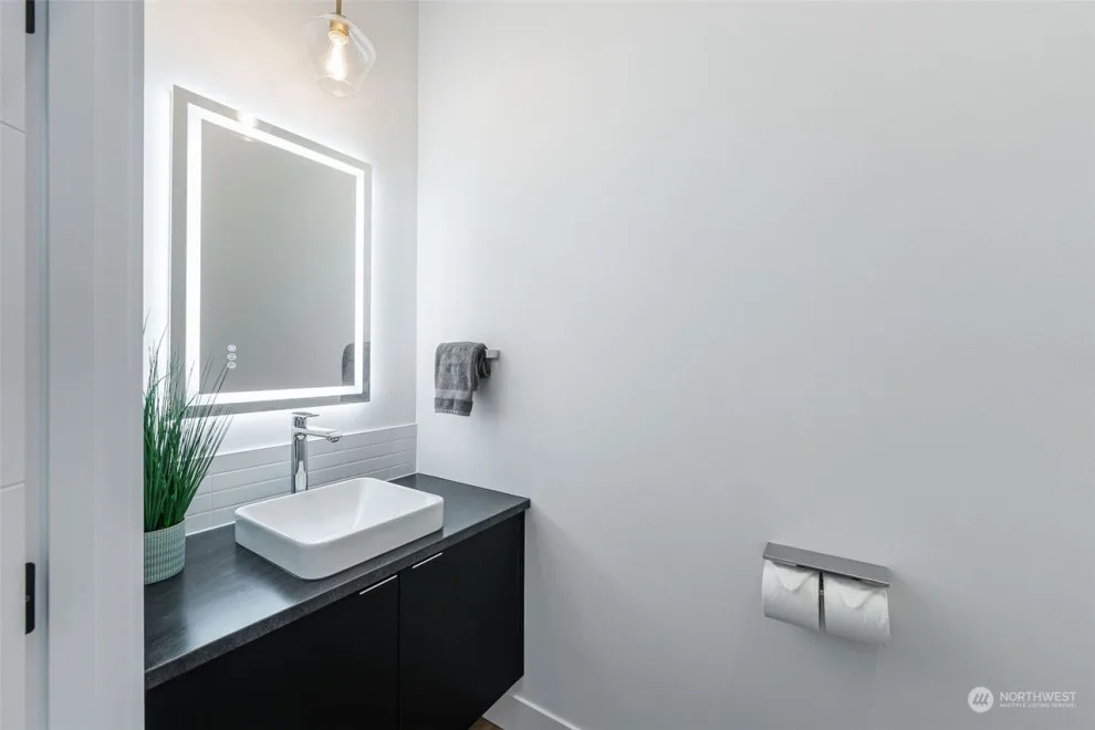 Goodman Avenue by Pacific Home Source LLC - Photo 8